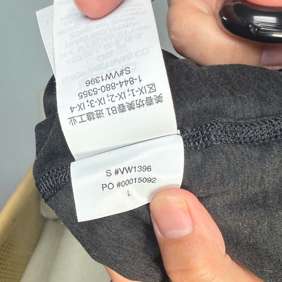 Vuori Halo Cardigan 2.0 Size large - Picture 6 of 6